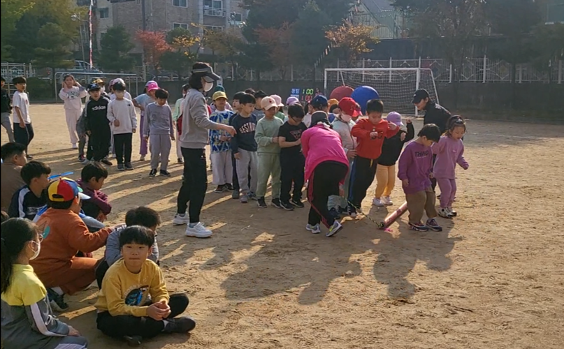 3695294320_idPgWIXp_34b9d4352029ab6586f3b599222eaa7b3fe9dcc6.png 이미지크게보기